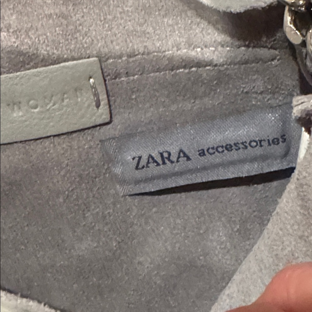 Zara gray leather crossbody mini flap bag with fringe and silver link chain - Picture 8 of 9